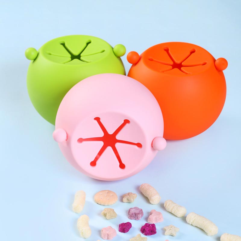 Silicone Snack Container Ball Snack Cup Supplier