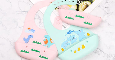 Explore baby bib: When does your baby need it?