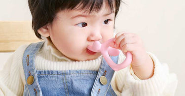 How to teach baby to self-feed?