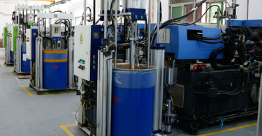 What are the characteristics of silicone injection molding machine?