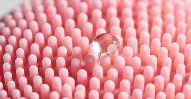 Silicone Facial Cleansing Brushes: Why Are Beauty Bloggers Making the Switch?