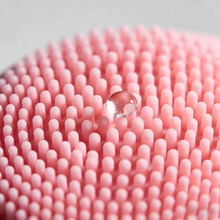 Silicone Facial Cleansing Brushes: Why Are Beauty Bloggers Making the Switch?